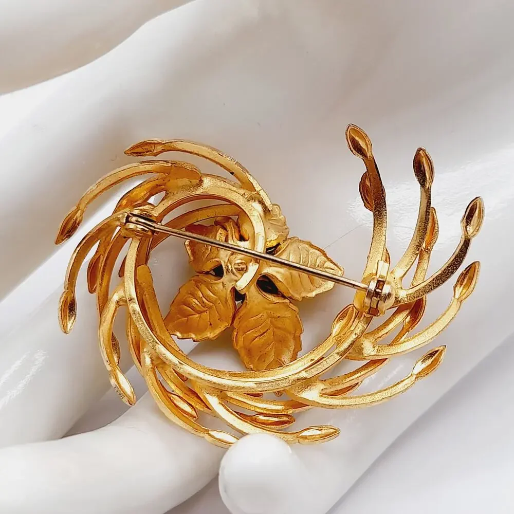 Vintage Gold Tone Floral Brooch, Layered Flower Pin, Mid-Century Jewelry 2